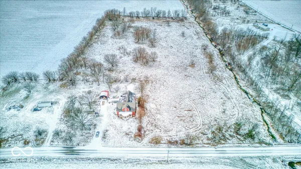 $290,000 | 9179 North Co Road 300 West, Royal Center, IN 46978