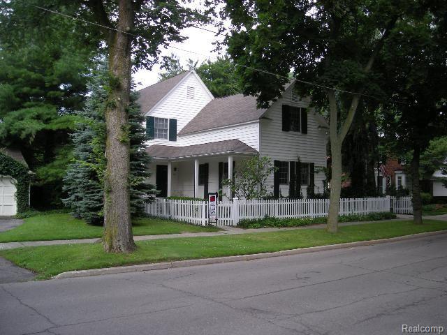 207 Moran Road Grosse Pointe, MI 48236 - Photo 1 of 6 207 Moran