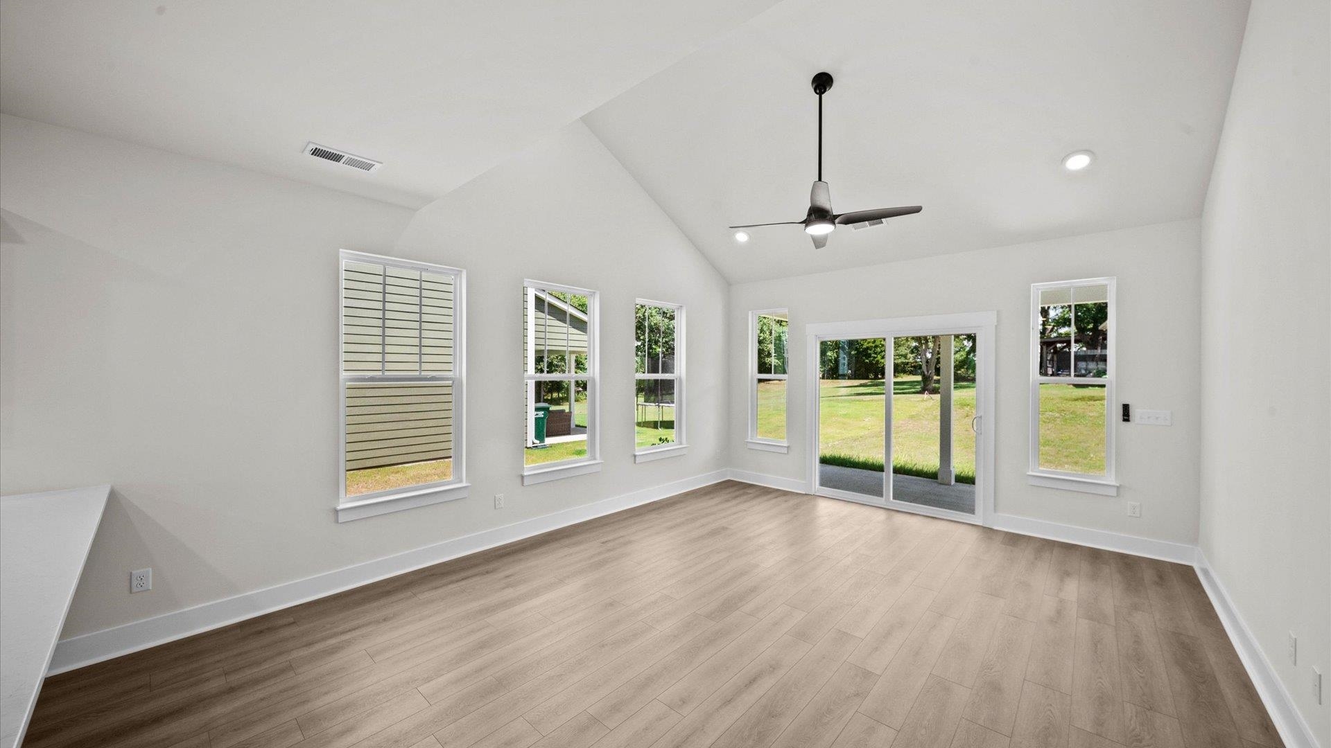 936 Diane Lane Moore, SC 29369 - Photo 11 of 33