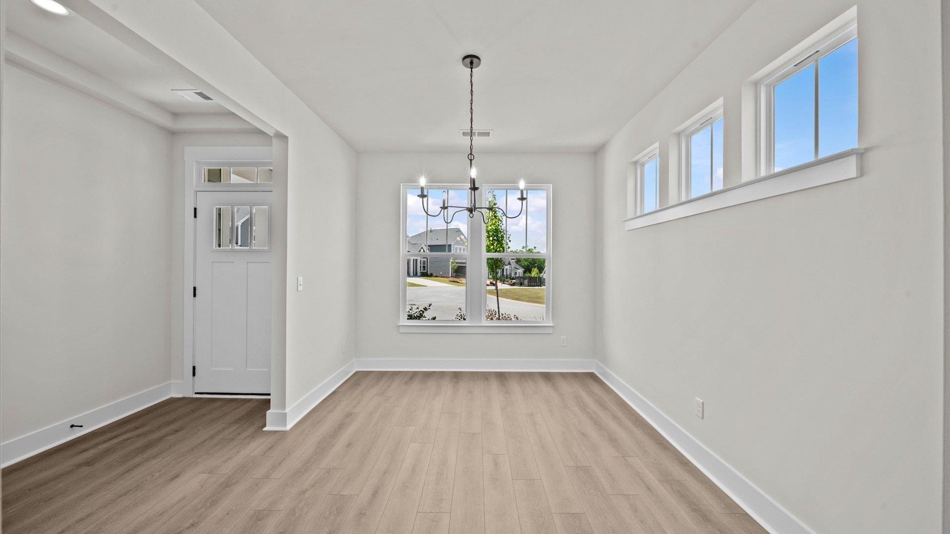 936 Diane Lane Moore, SC 29369 - Photo 5 of 33