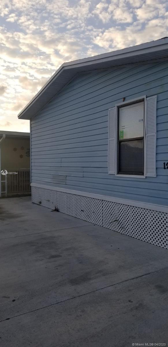 12841 Southwest 12th Terrace Miami, FL 33184 - Photo 15 of 34