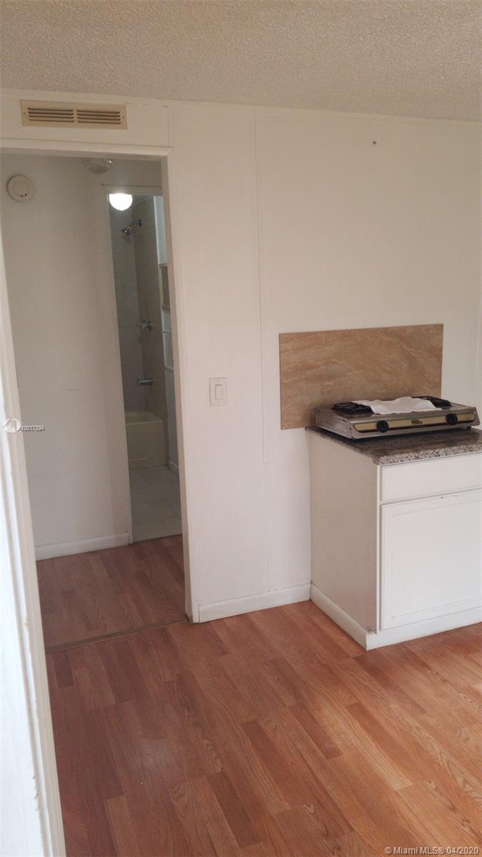 12841 Southwest 12th Terrace Miami, FL 33184 - Photo 19 of 34