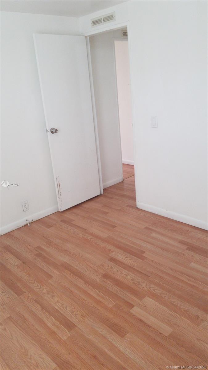 12841 Southwest 12th Terrace Miami, FL 33184 - Photo 21 of 34