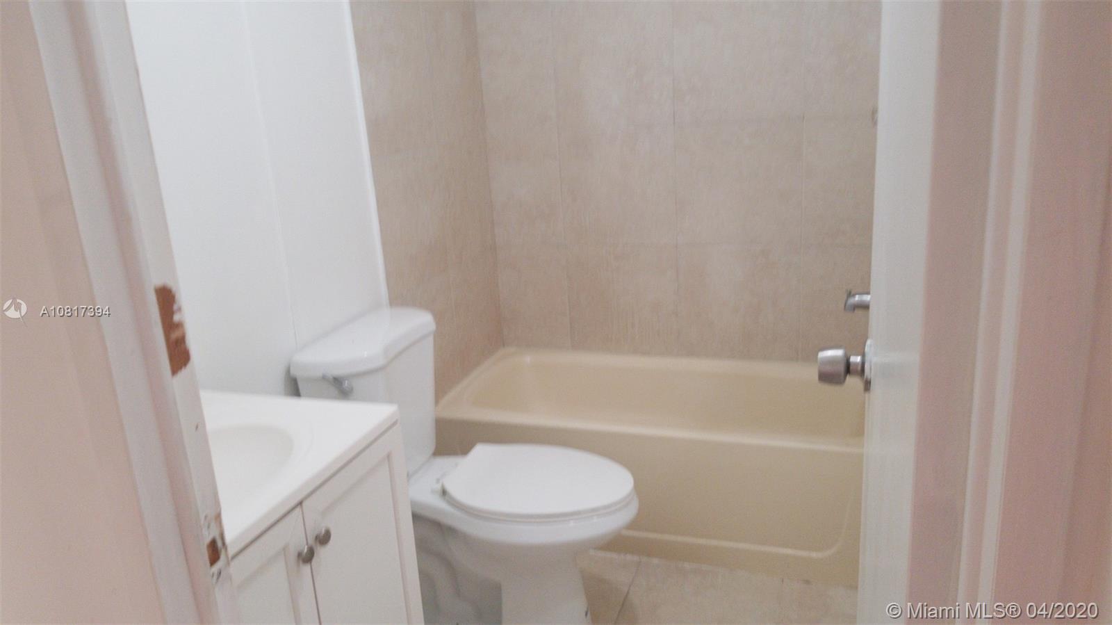 12841 Southwest 12th Terrace Miami, FL 33184 - Photo 24 of 34