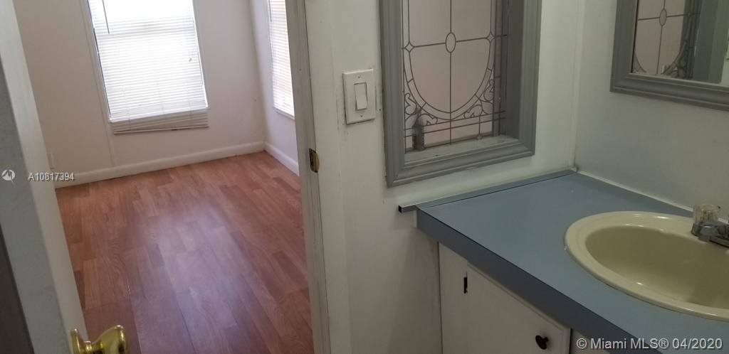 12841 Southwest 12th Terrace Miami, FL 33184 - Photo 29 of 34