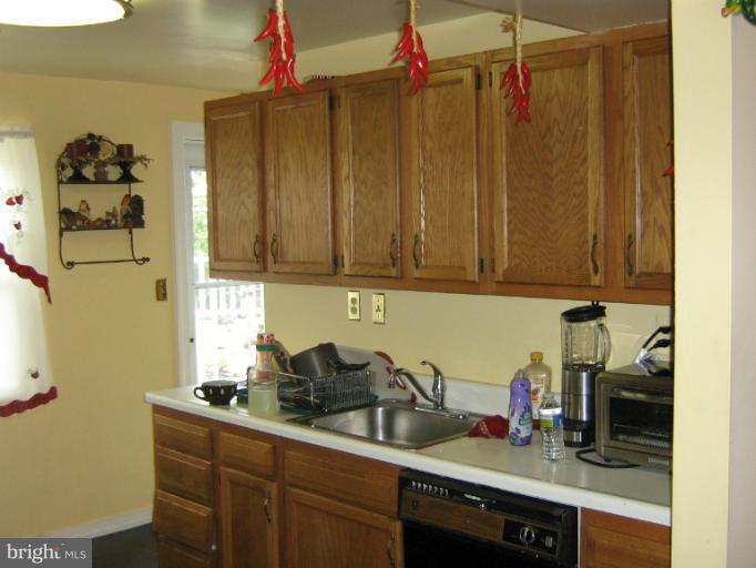 4301 Ferrara Drive Silver Spring, MD 20906 - Photo 23 of 30 Kitchen
