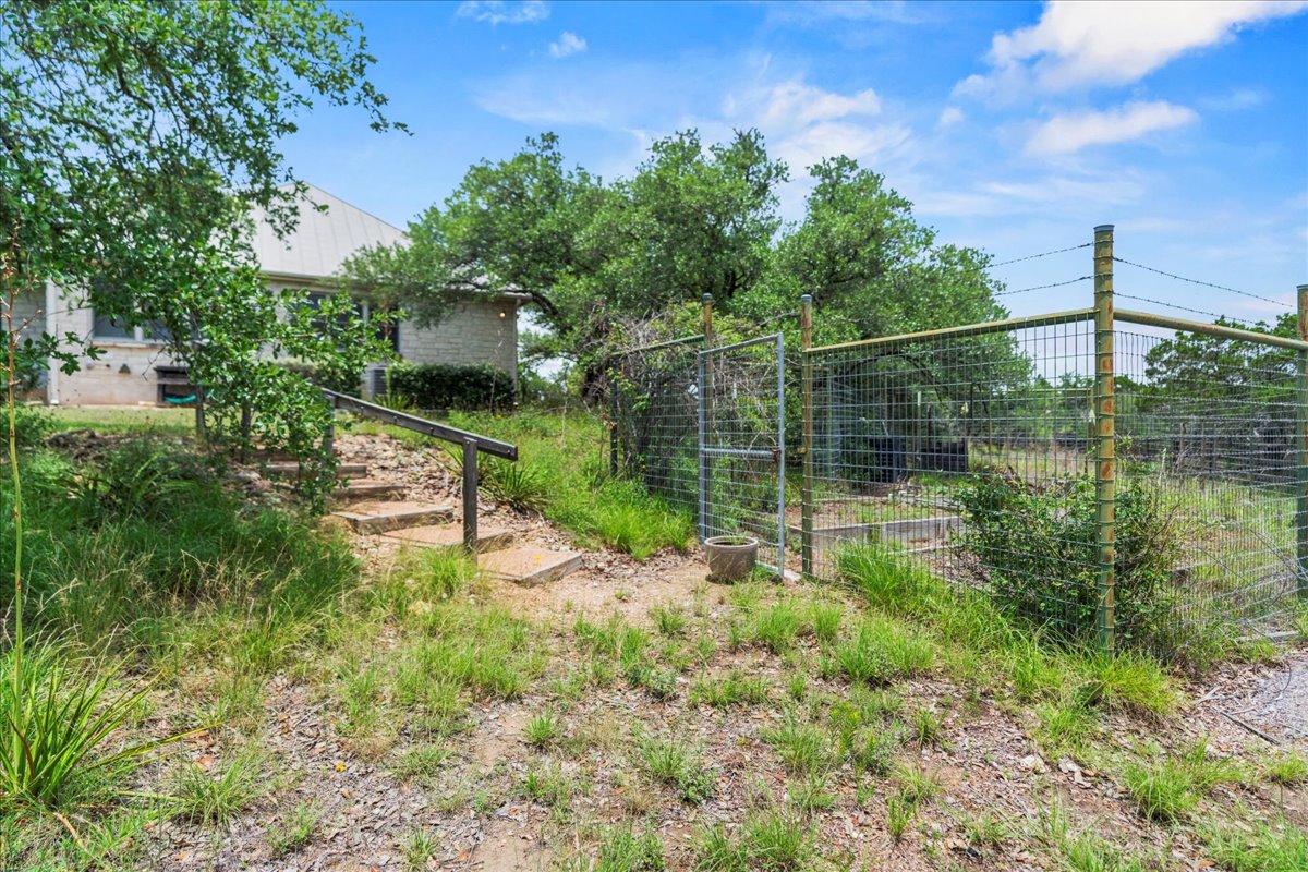 167 Wimberley Ranch Drive Wimberley, TX 78676 - Photo 36 of 40