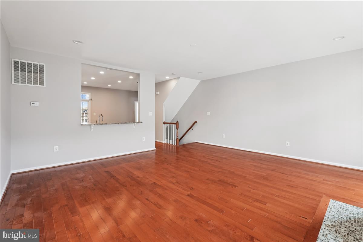 22982 Fox Fire Terrace Brambleton, VA 20148 - Photo 7 of 38