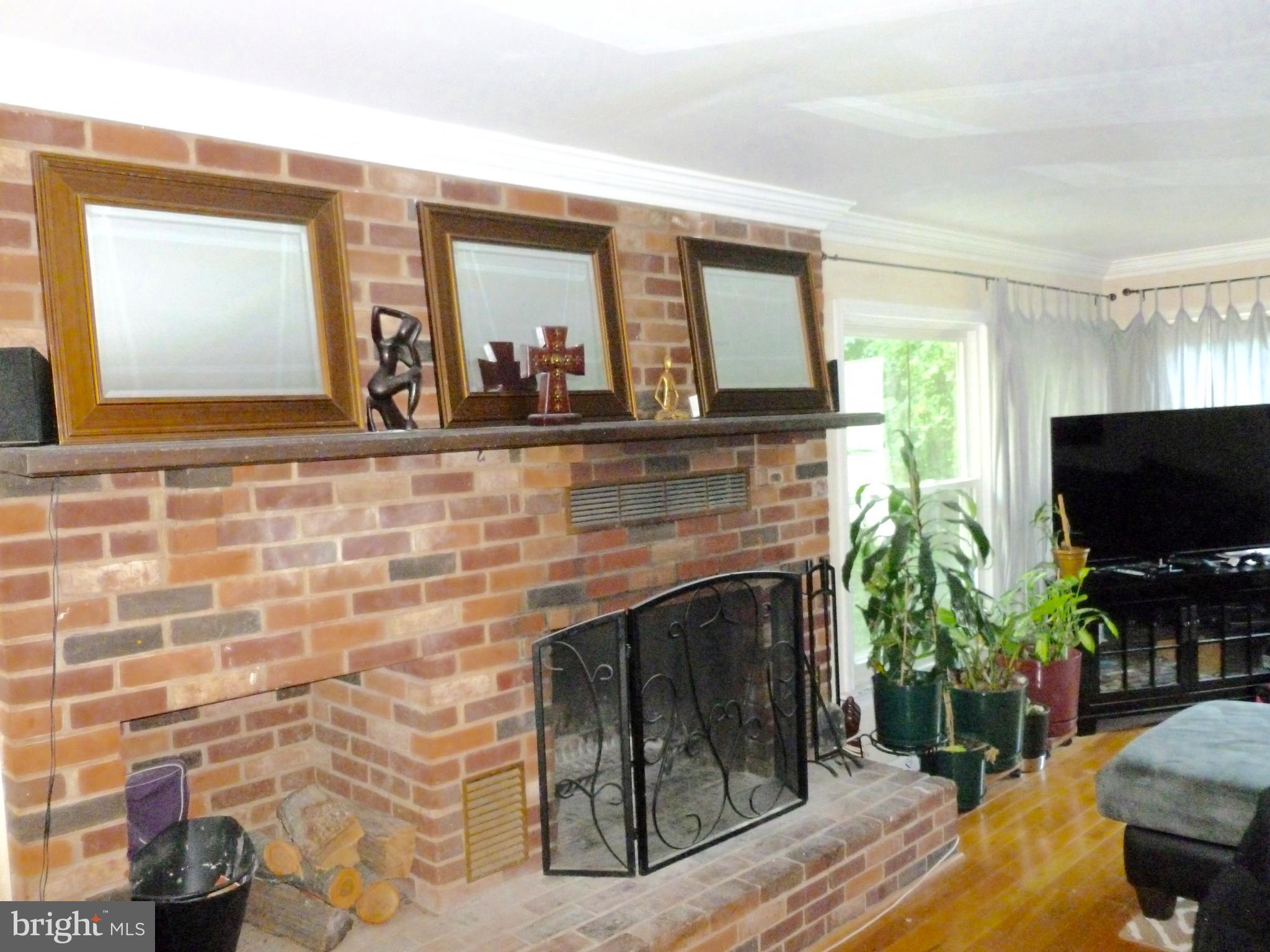 2615 Higbee Road Adelphi, MD 20783 - Photo 10 of 22 Family Room