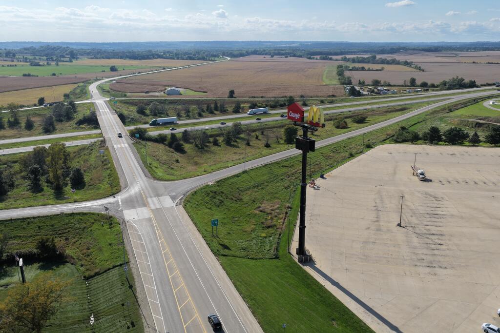4299 Lewis Access Road Center Point, IA 52213 - Photo 26 of 26 Gallery Image 26