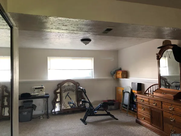 $395,000 | 479 Twin Ridge Avenue, Evanston, WY 82930