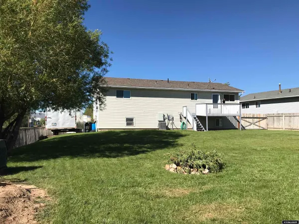 $395,000 | 479 Twin Ridge Avenue, Evanston, WY 82930