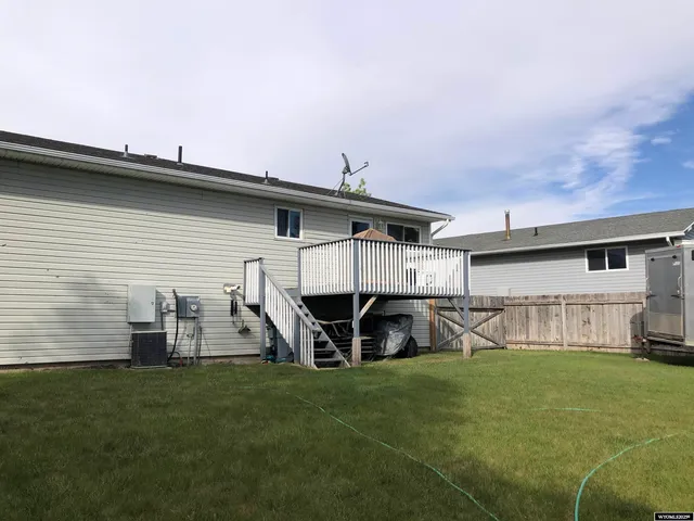 $395,000 | 479 Twin Ridge Avenue, Evanston, WY 82930