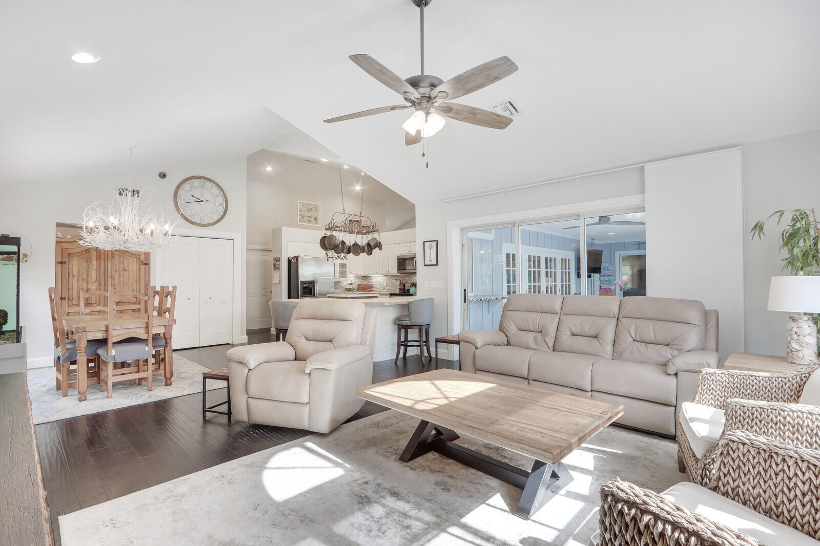 5760 Senegal Drive Jupiter, FL 33458 - Photo 17 of 51 Family Room