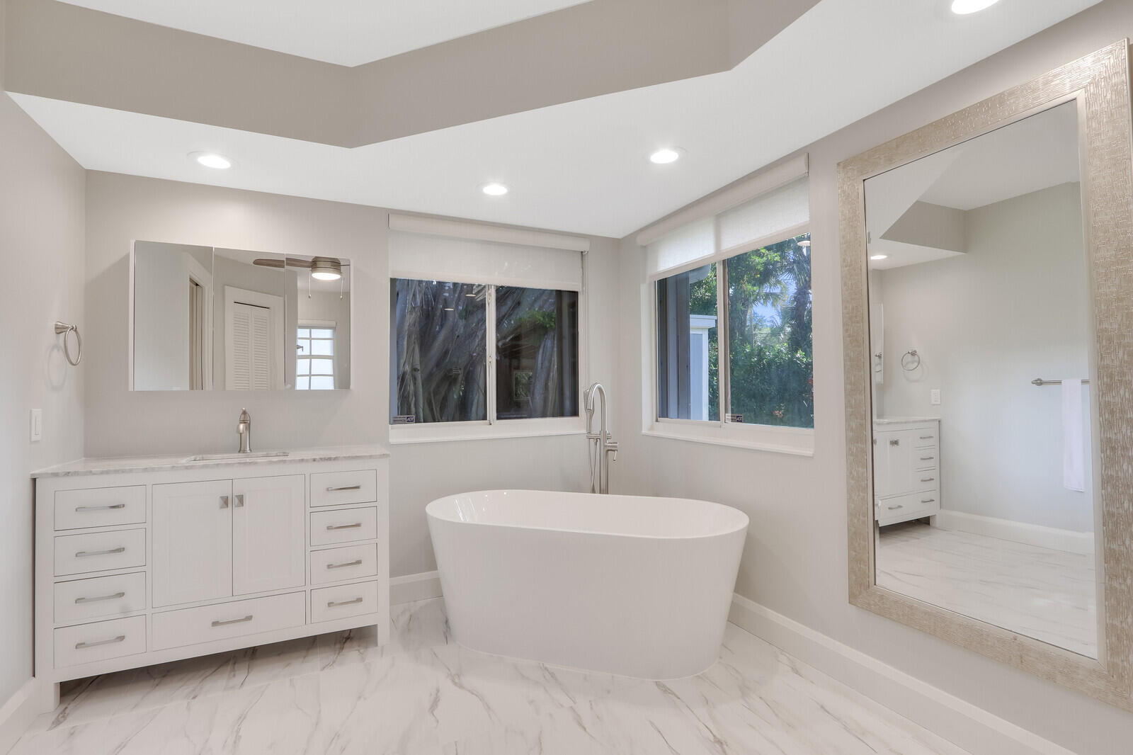 5760 Senegal Drive Jupiter, FL 33458 - Photo 24 of 51 Master Bathroom