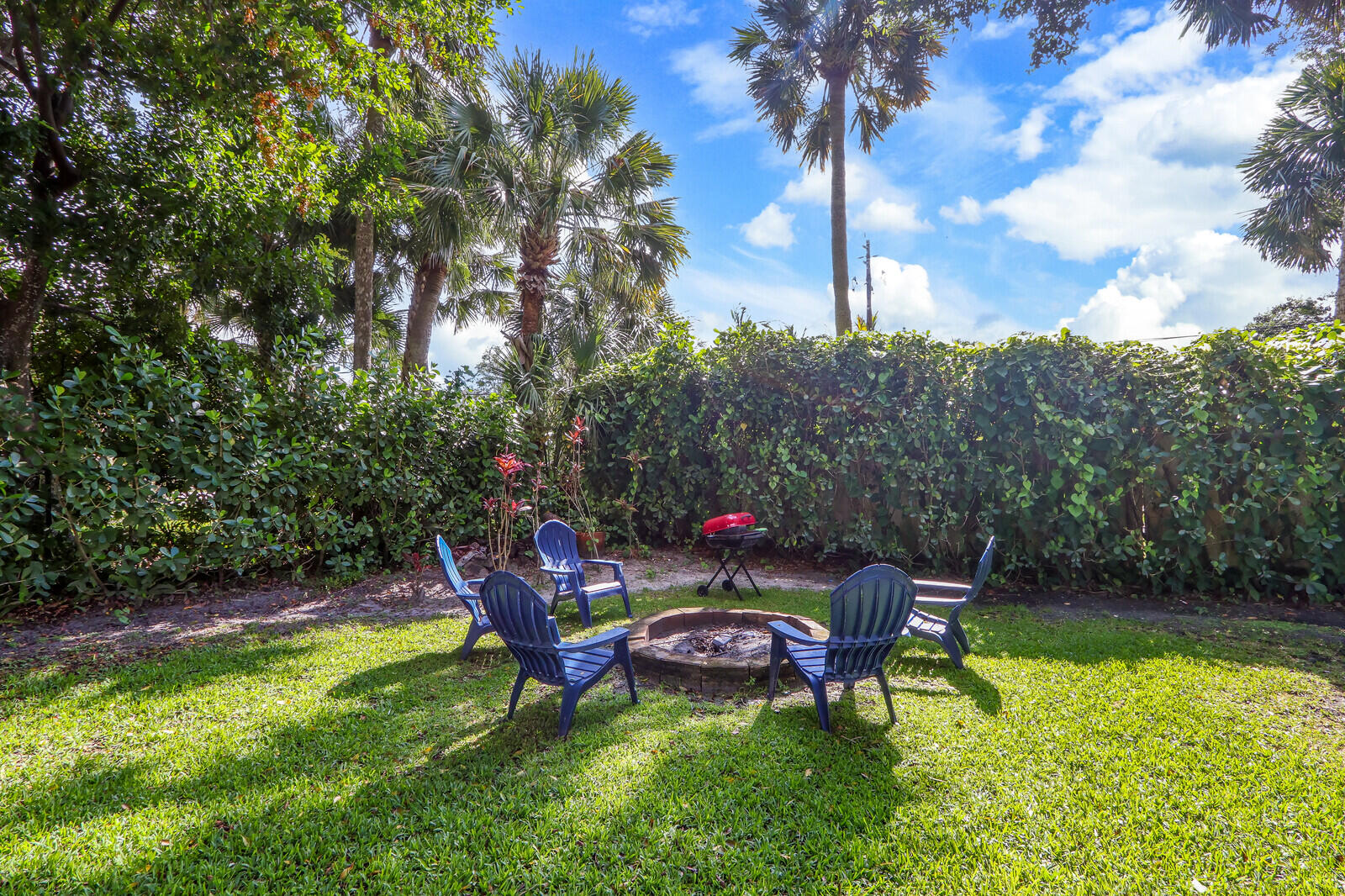 5760 Senegal Drive Jupiter, FL 33458 - Photo 49 of 51 Firepit Area