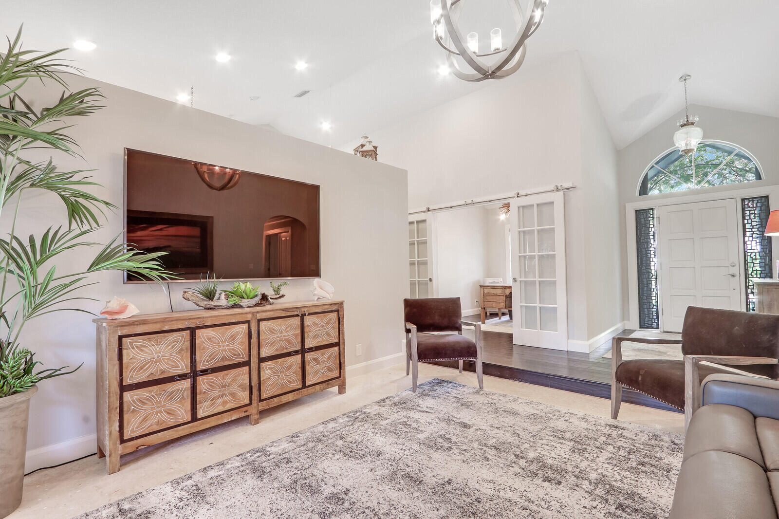 5760 Senegal Drive Jupiter, FL 33458 - Photo 7 of 51 Living Room