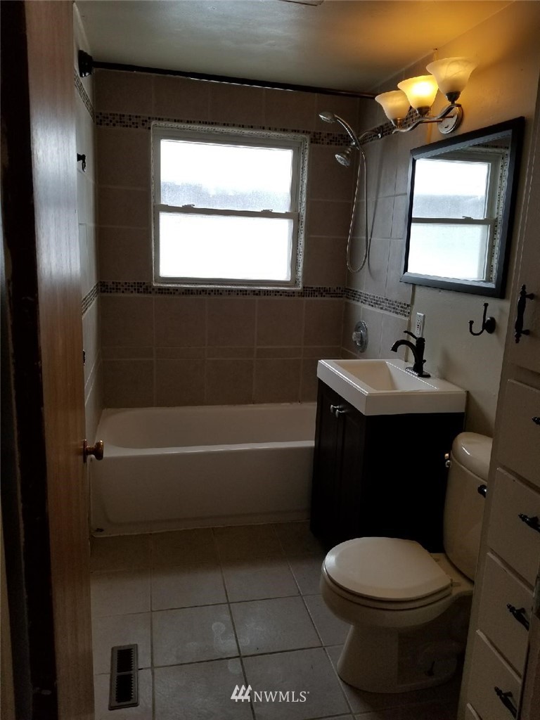 409 North Clark Road Moses Lake, WA 98837 - Photo 13 of 24 Gallery Image 13