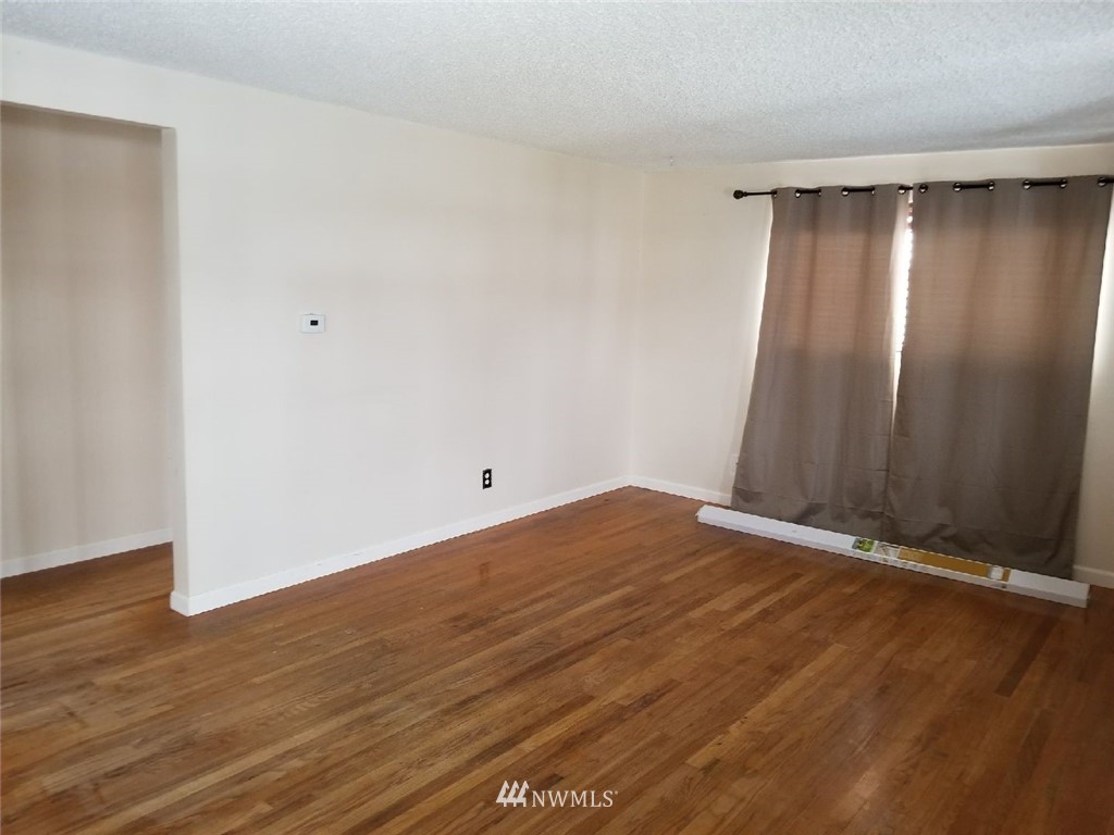 409 North Clark Road Moses Lake, WA 98837 - Photo 3 of 24 Gallery Image 3