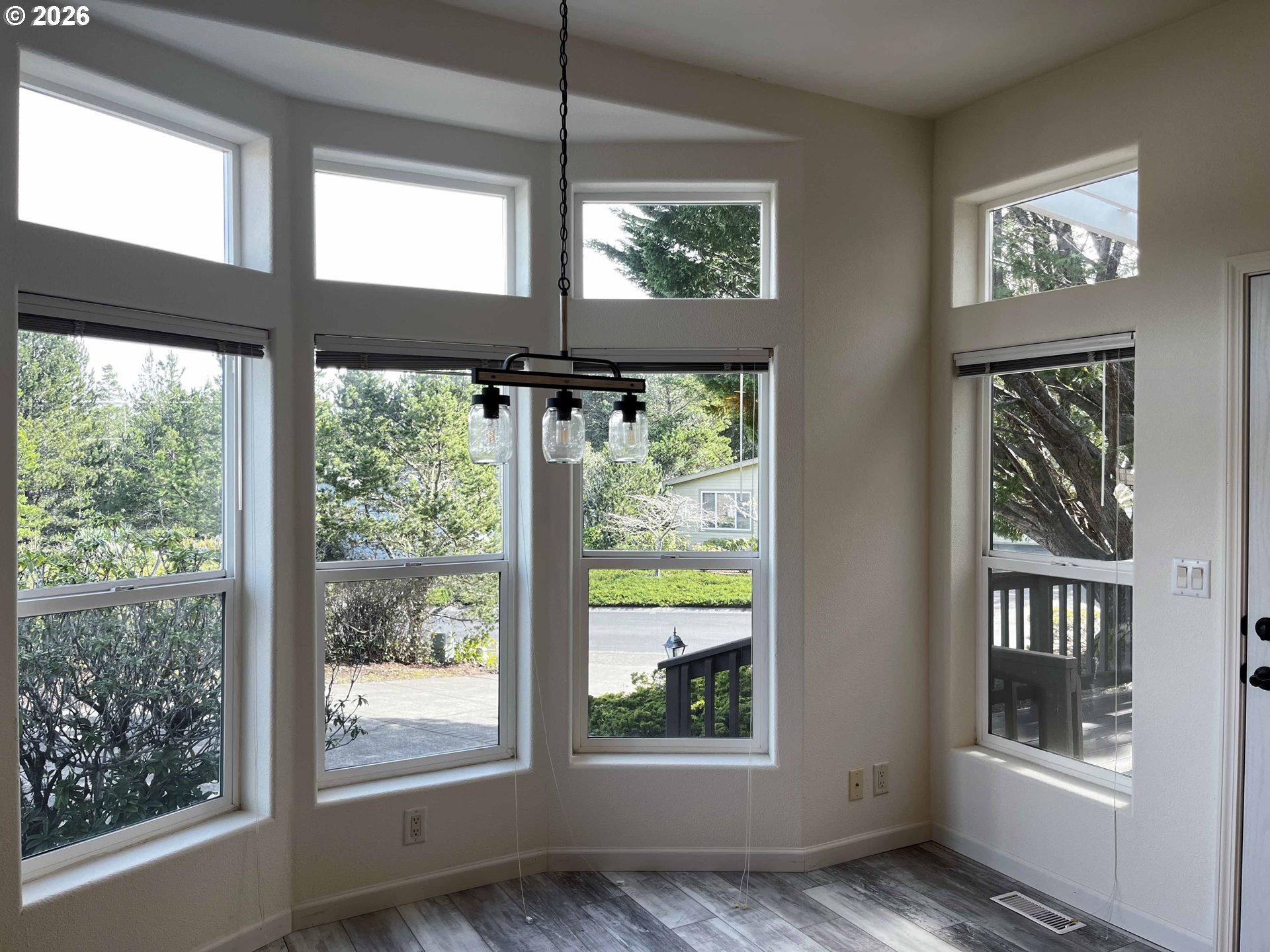 614 38th Place Florence, OR 97439 - Photo 17 of 48 a view of an entryway with sitting area