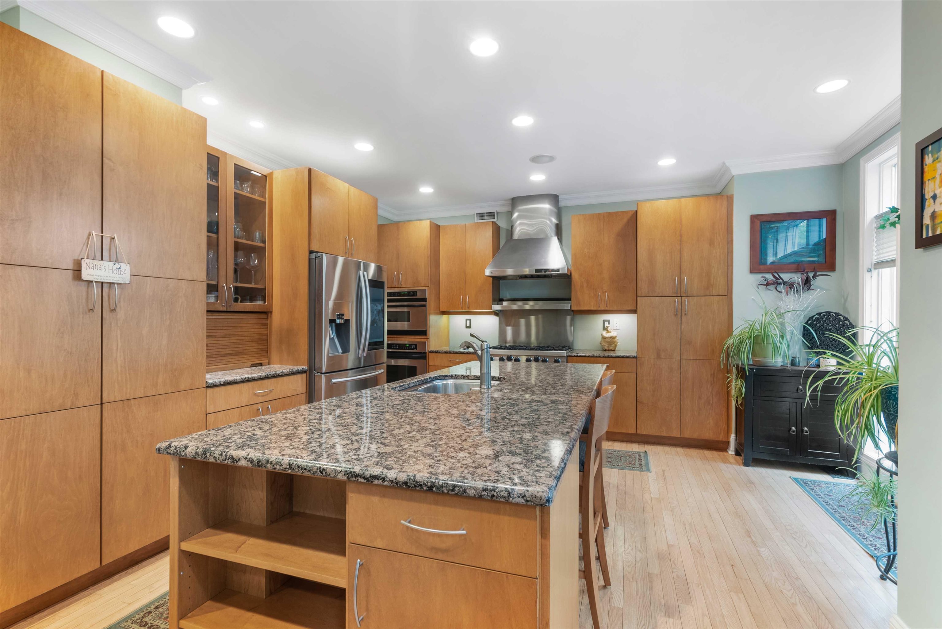103 Hudson Cove Edgewater, NJ 07020 - Photo 10 of 49