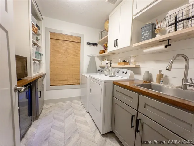 $399,400 | 21422 New Market Road, Marysville, IN 47141