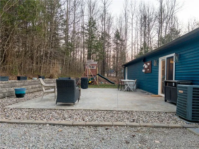 $399,400 | 21422 New Market Road, Marysville, IN 47141