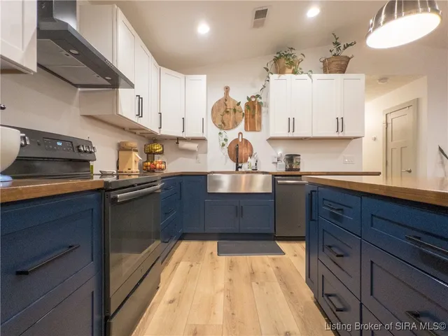 $399,400 | 21422 New Market Road, Marysville, IN 47141