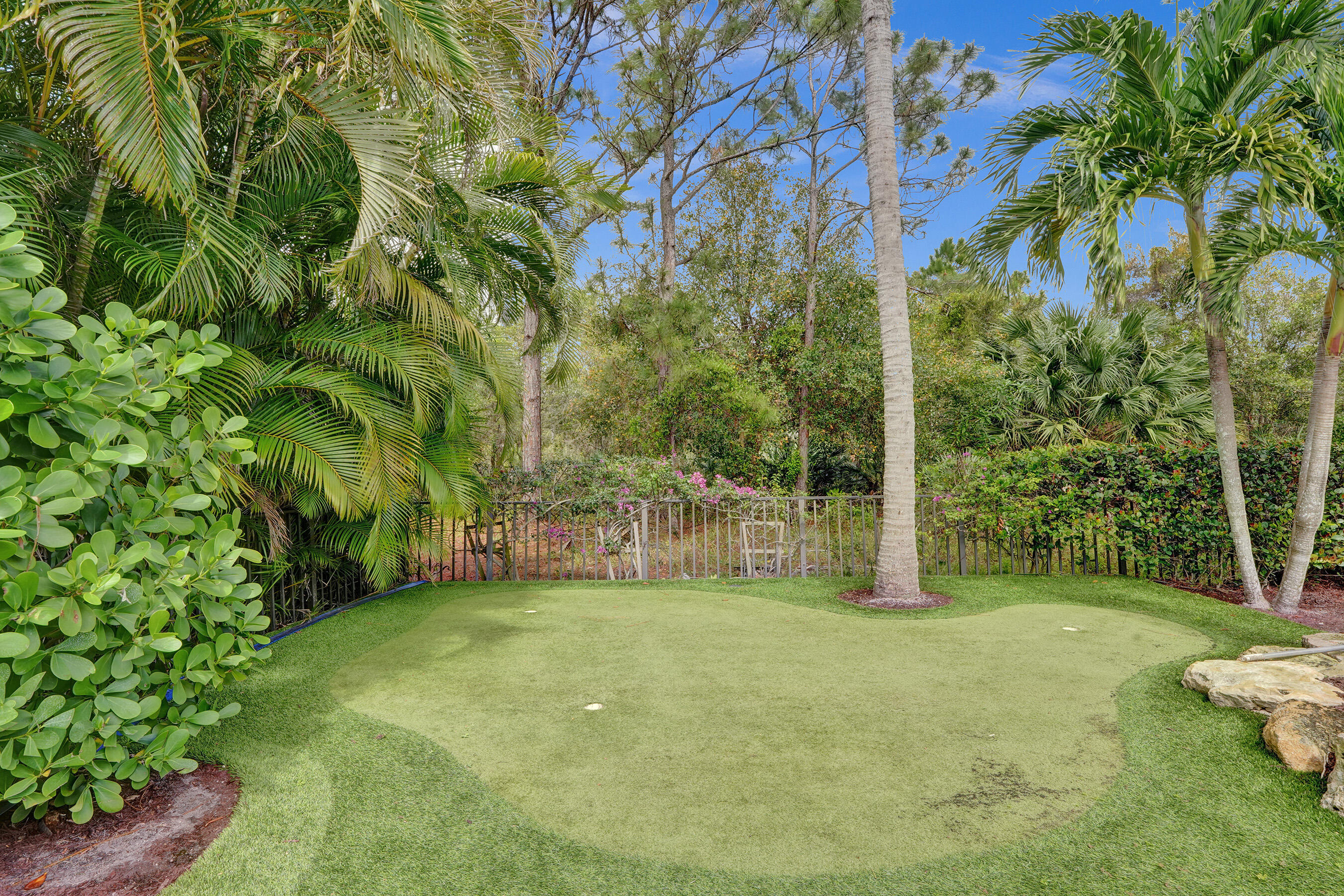 2403 Northwest 49th Lane Boca Raton, FL 33431 - Photo 48 of 60 PUTTING GREEN