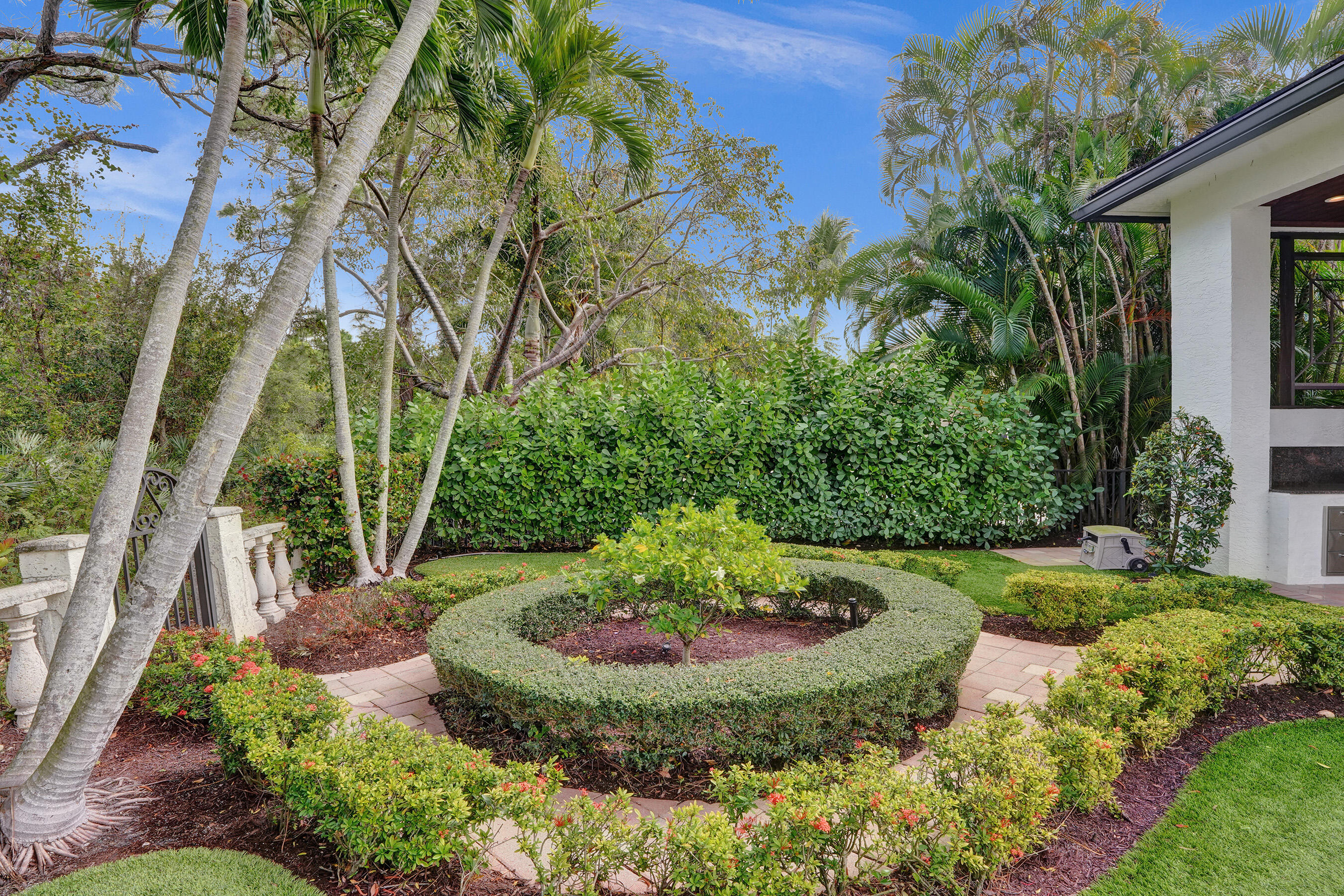2403 Northwest 49th Lane Boca Raton, FL 33431 - Photo 51 of 60 ENGLISH GARDEN