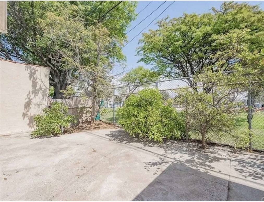 8724 Ruthelen Street Los Angeles, CA 90047 - Photo 19 of 19