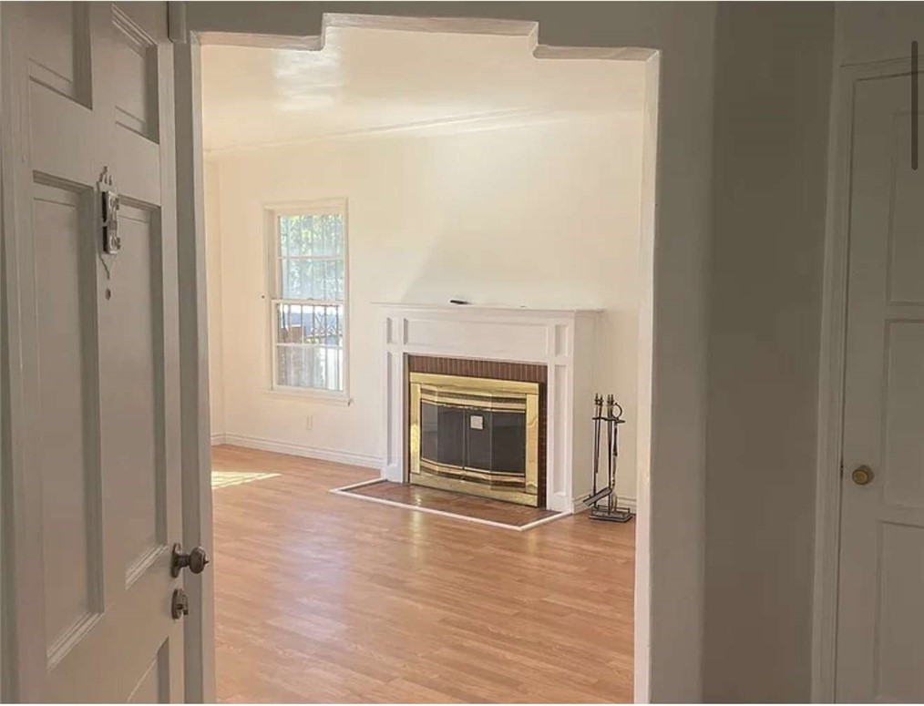 8724 Ruthelen Street Los Angeles, CA 90047 - Photo 6 of 19