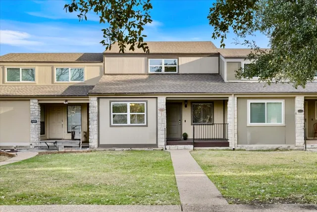 $2,500 | 18231 Lakepoint Cove, Lago Vista, TX 78645