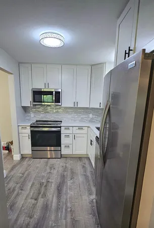 $185,900 | 5643 Green Cir Drive, Unit 108, Minnetonka, MN 55343