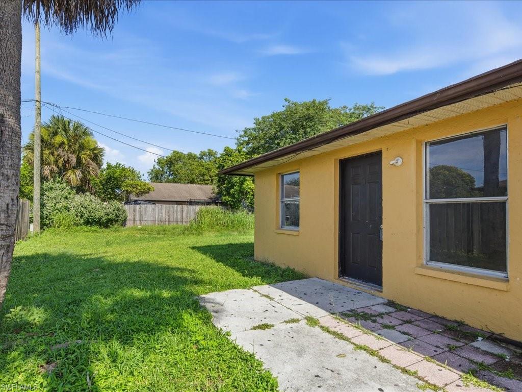 1721 46th Terrace Southwest Naples, FL 34116 - Photo 4 of 22 Unit 3