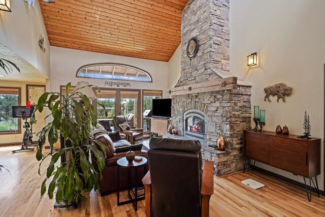 64565 McGrath Road Bend, OR 97701 - Photo 4 of 29 Gallery Image 4