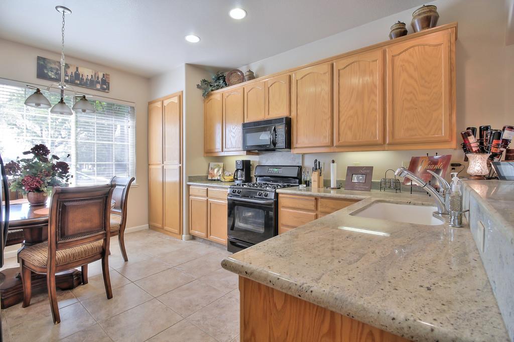 3806 Lester Road Denair, CA 95316 - Photo 9 of 20 Gallery Image 9