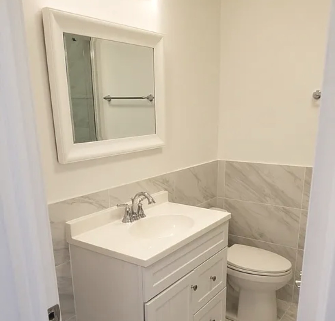 5701 North Sheridan Road, Unit 7P Chicago, IL 60660 - Photo 12 of 13
