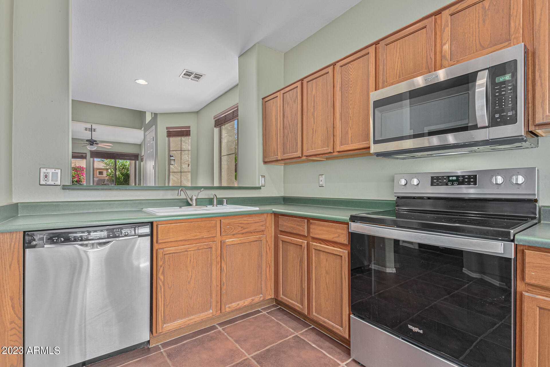 1024 East Frye Road, Unit 1069 Phoenix, AZ 85048 - Photo 16 of 39 0015-14 - Frye
