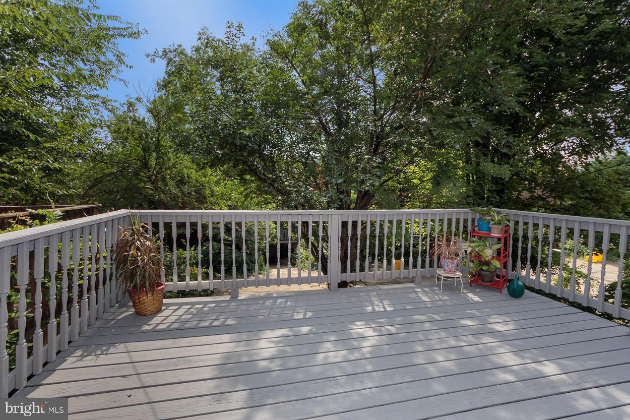 3731 Elkader Road Baltimore, MD 21218 - Photo 14 of 38