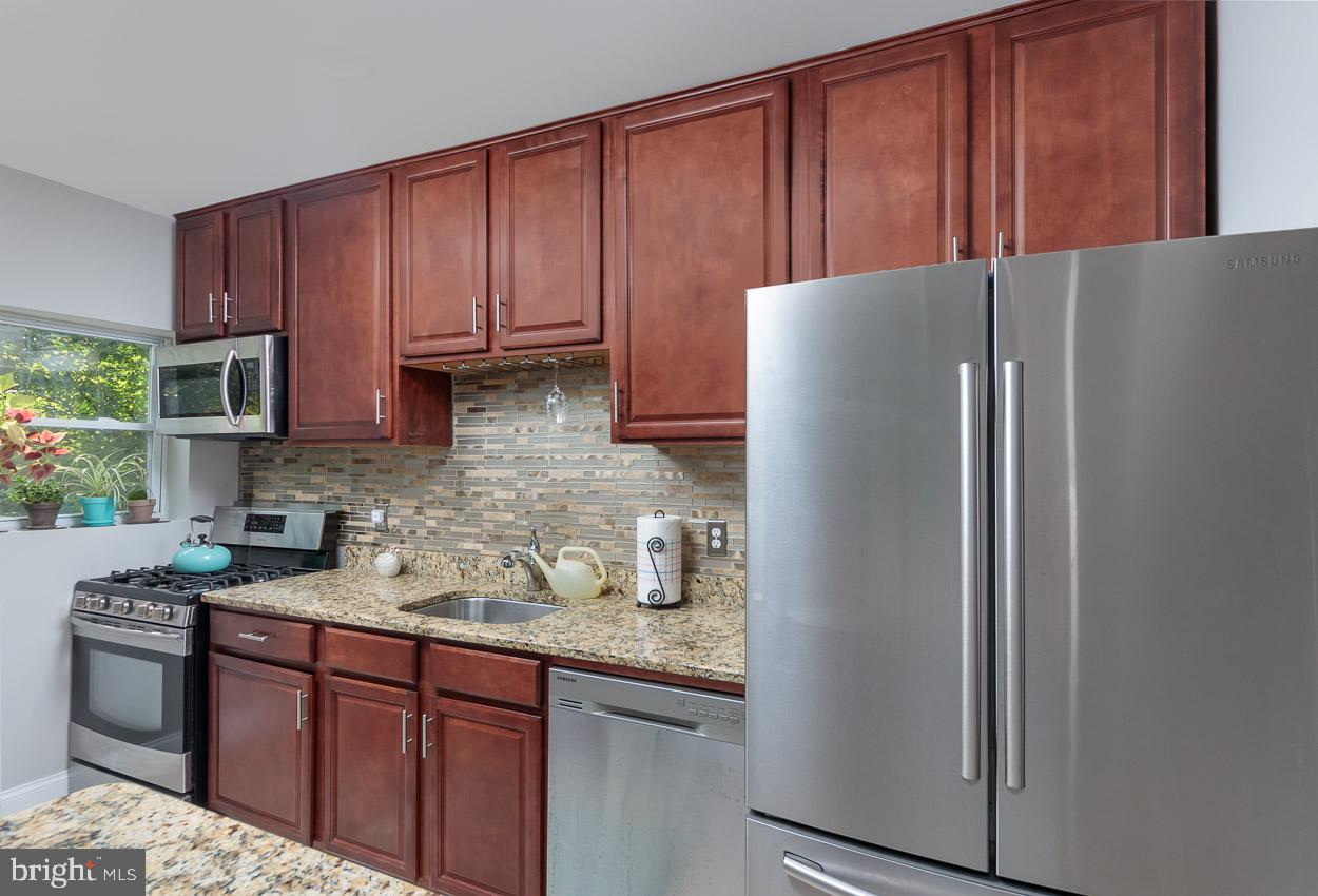 3731 Elkader Road Baltimore, MD 21218 - Photo 15 of 38