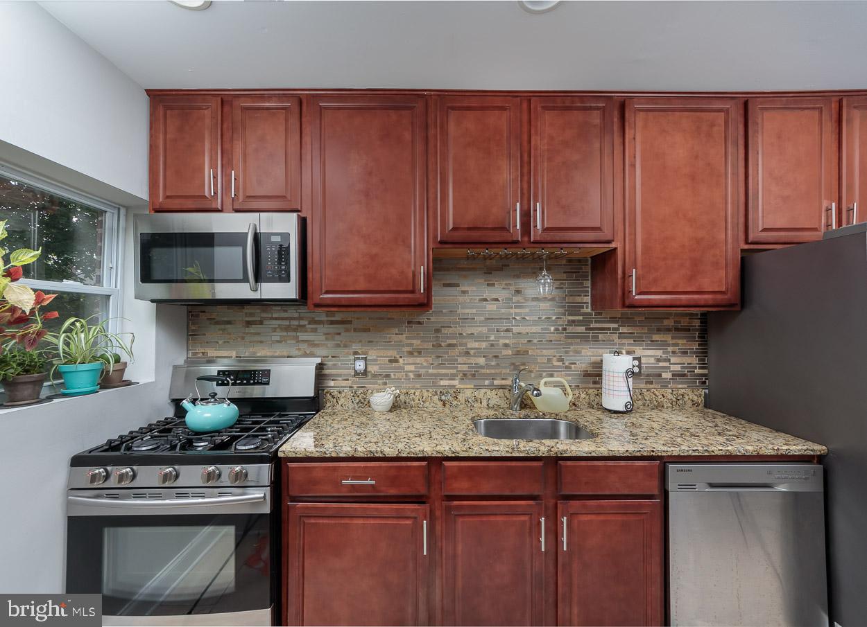 3731 Elkader Road Baltimore, MD 21218 - Photo 16 of 38