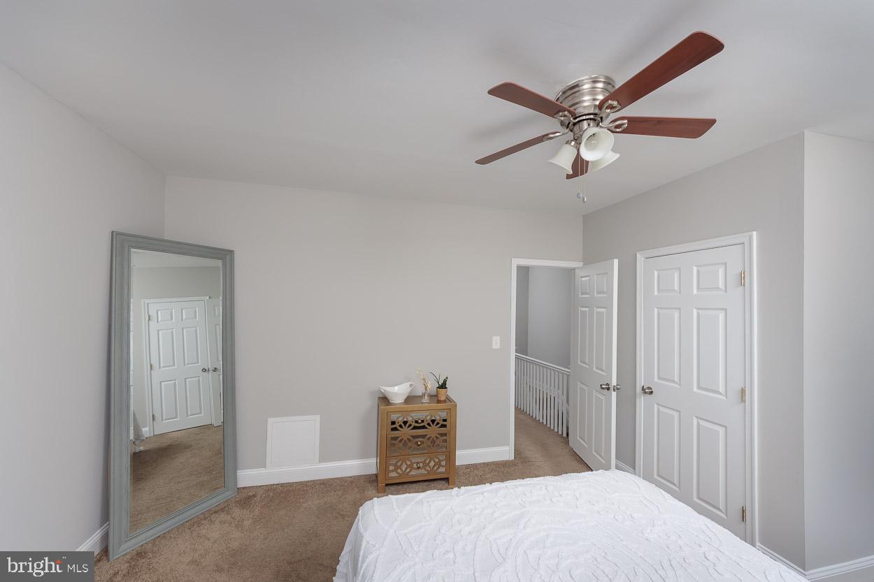 3731 Elkader Road Baltimore, MD 21218 - Photo 21 of 38 Main bedroom