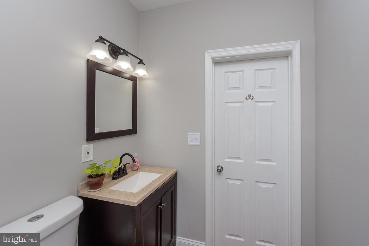 3731 Elkader Road Baltimore, MD 21218 - Photo 27 of 38