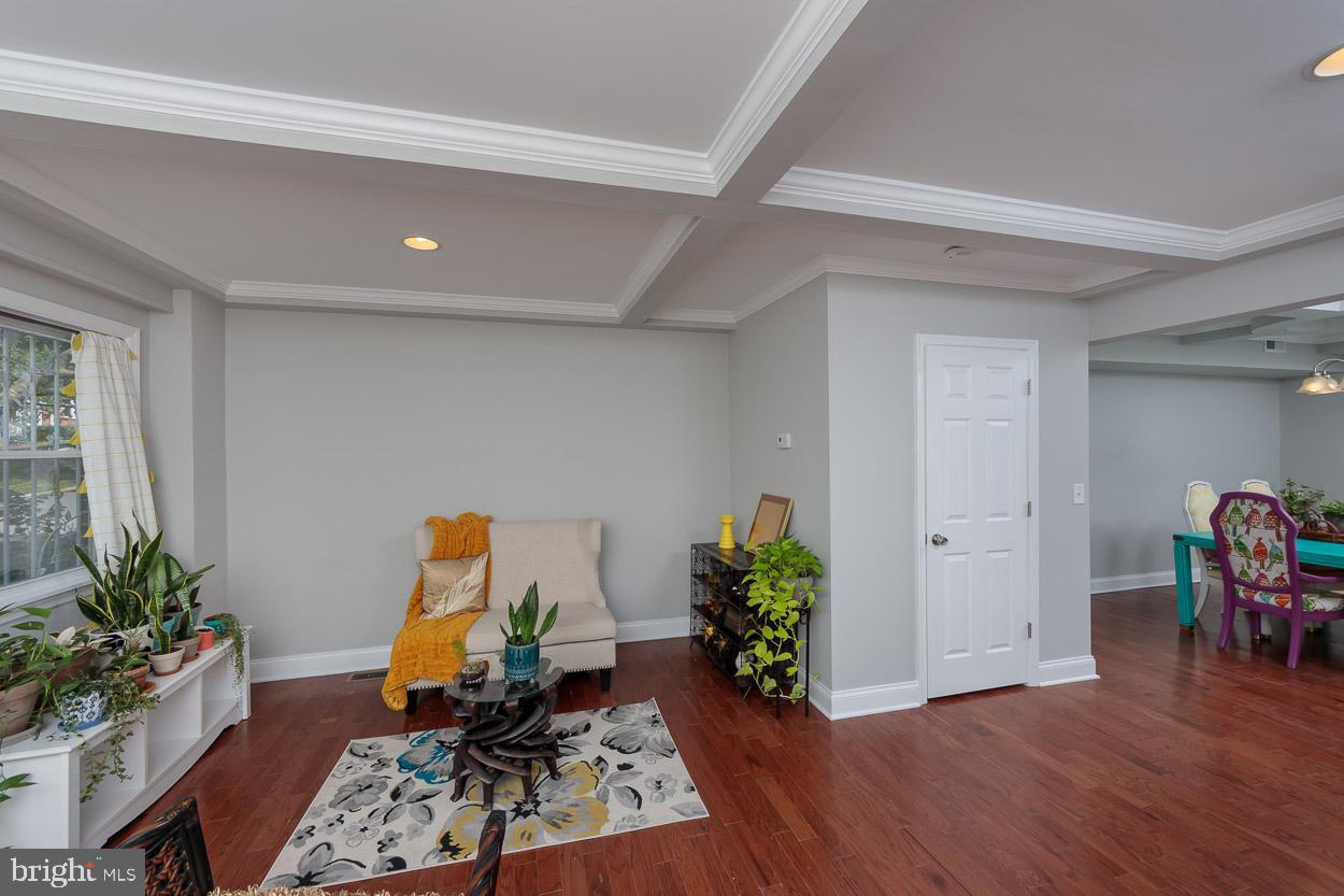 3731 Elkader Road Baltimore, MD 21218 - Photo 7 of 38