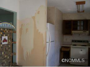 519 East Blue Ridge Road East Flat Rock, NC 28726 - Photo 3 of 4 Gallery Image 3