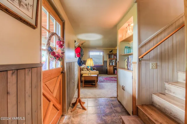 $488,000 | 1390 Gibson Road, Selah, WA 98942