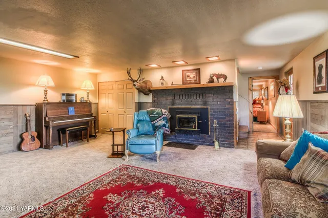 $488,000 | 1390 Gibson Road, Selah, WA 98942