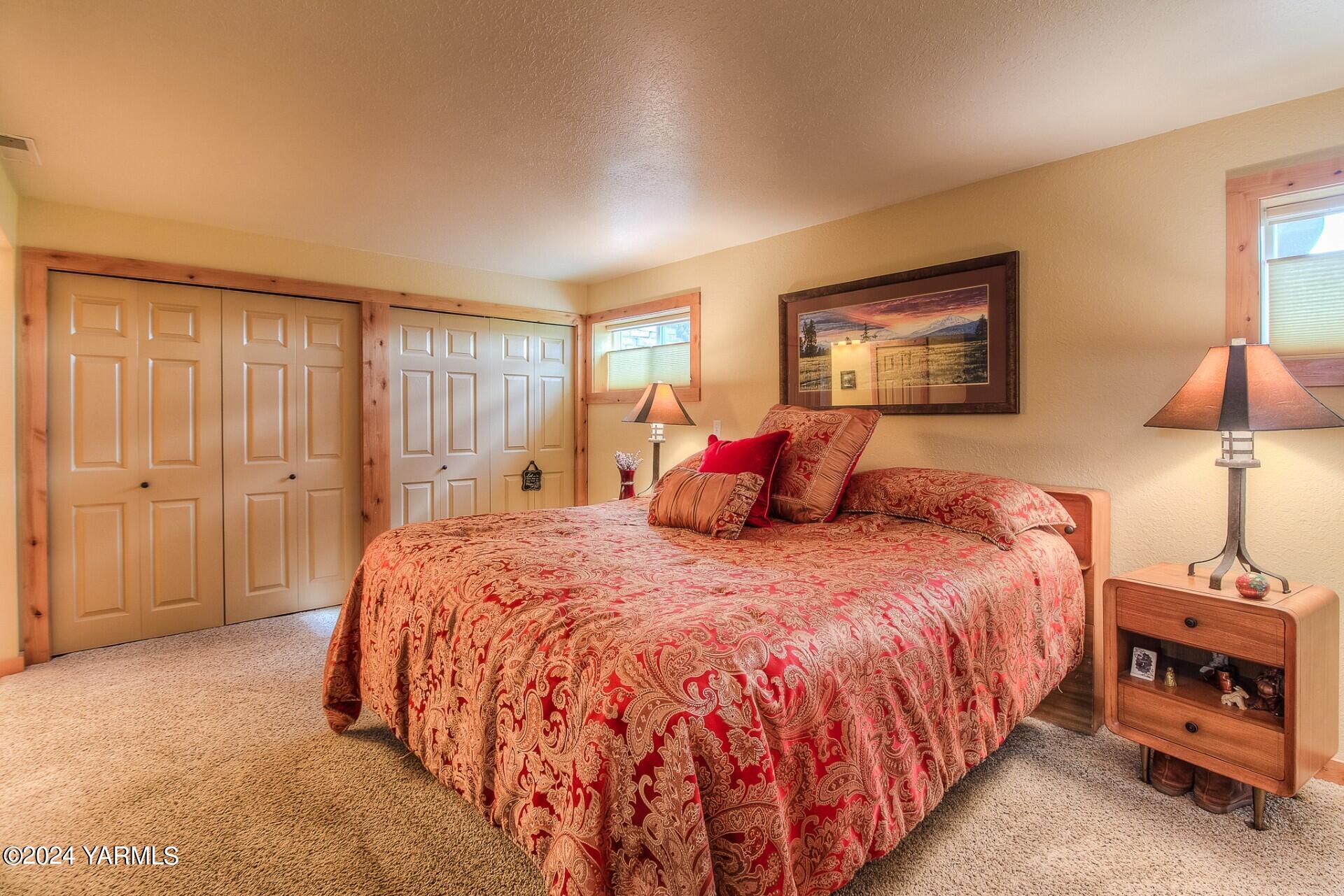 1390 Gibson Road Selah, WA 98942 - Photo 21 of 41 Primary