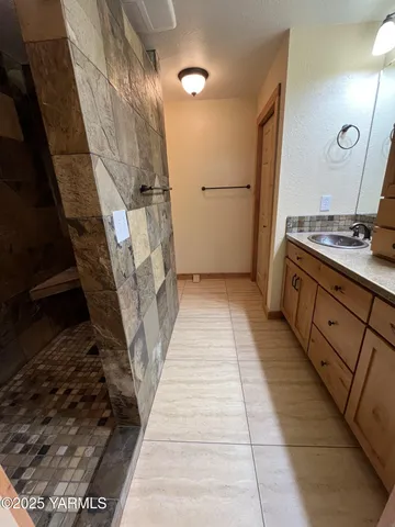 $488,000 | 1390 Gibson Road, Selah, WA 98942